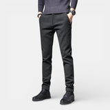 Ignaz™ | Schlanke Tapered-Hose mit glatter Oberfläche