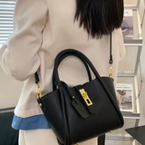 Alícia - Cuero Tote Bag