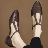 Carla – Klassische Leder-T-Steg-Schuhe mit geflochtenem Detail