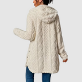 Štěpánka - Plus-Size Strickjacke mit Kapuze