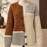 Minimalistische Strickjacke mit abstraktem Punktprint und Knöpfen