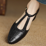 Carla – Klassische Leder-T-Steg-Schuhe mit geflochtenem Detail
