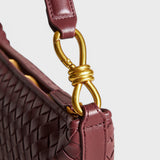 Isa - Burgundy Elegance