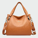 Clutch Elegante y Atemporal