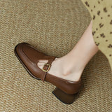 Alma – T-Steg-Schuhe im Vintage-Stil