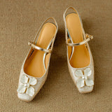 Marlene – Elegante Damenschuhe mit floralem Detail