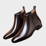 João - Elegante Botín