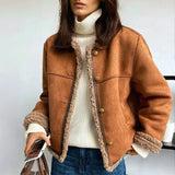 Rosália - Abrigo de piel con cierre de botones